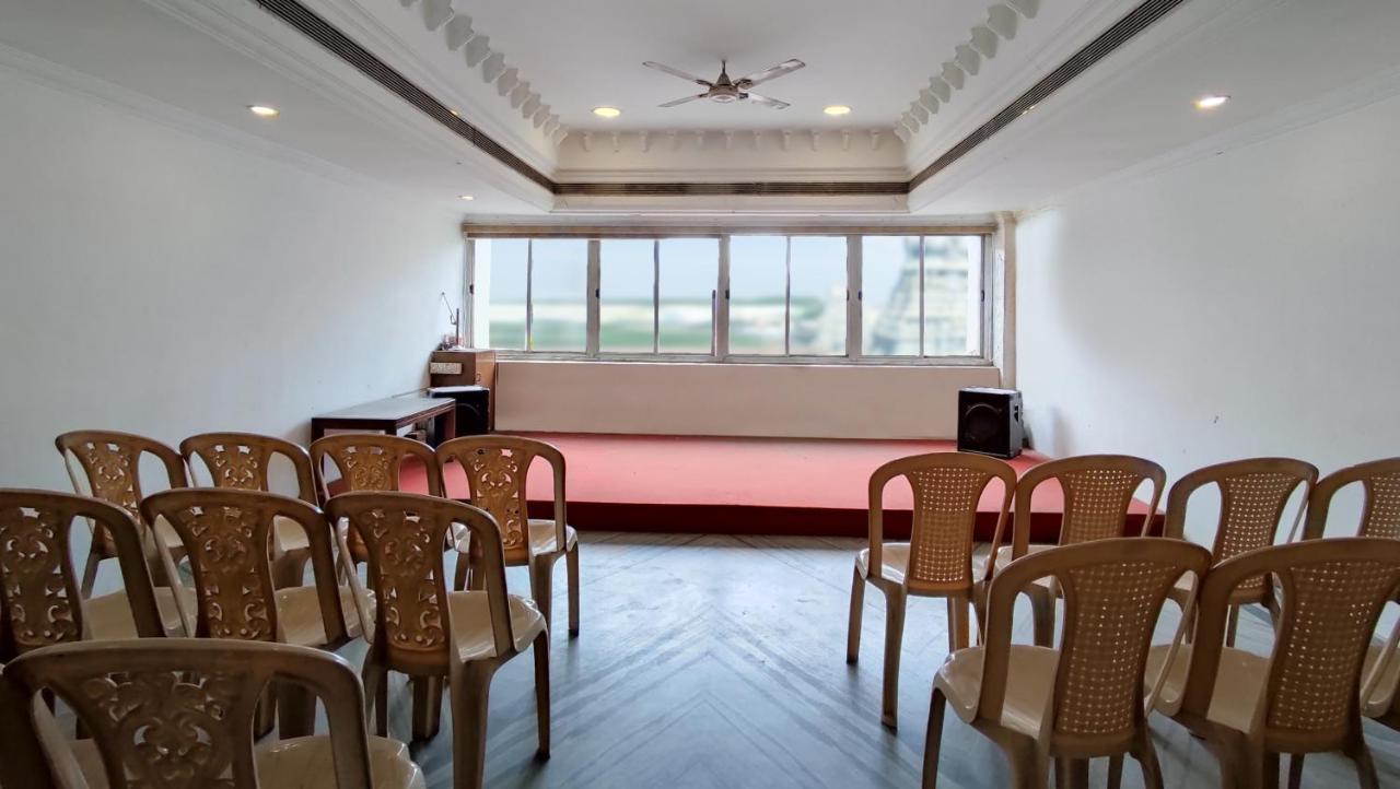 Hotel Aarathy Мадурай Екстериор снимка